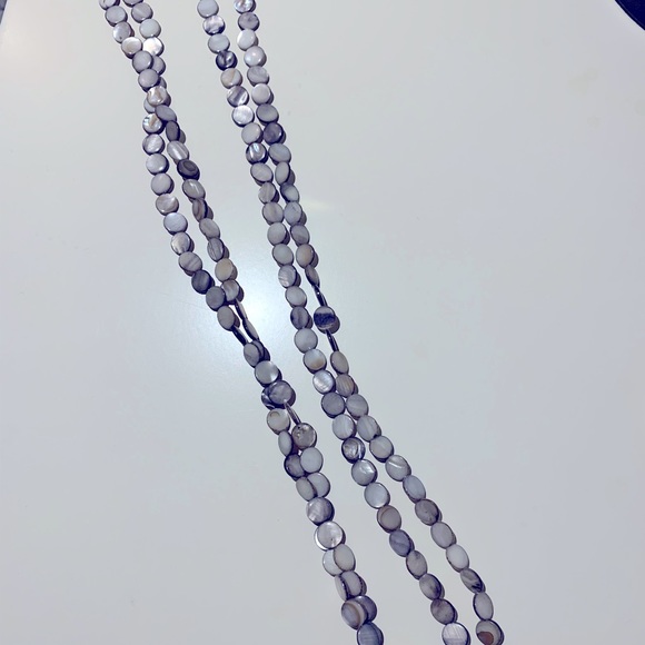 Chic Multi-Strand Shell Necklace - Picture 5 of 5